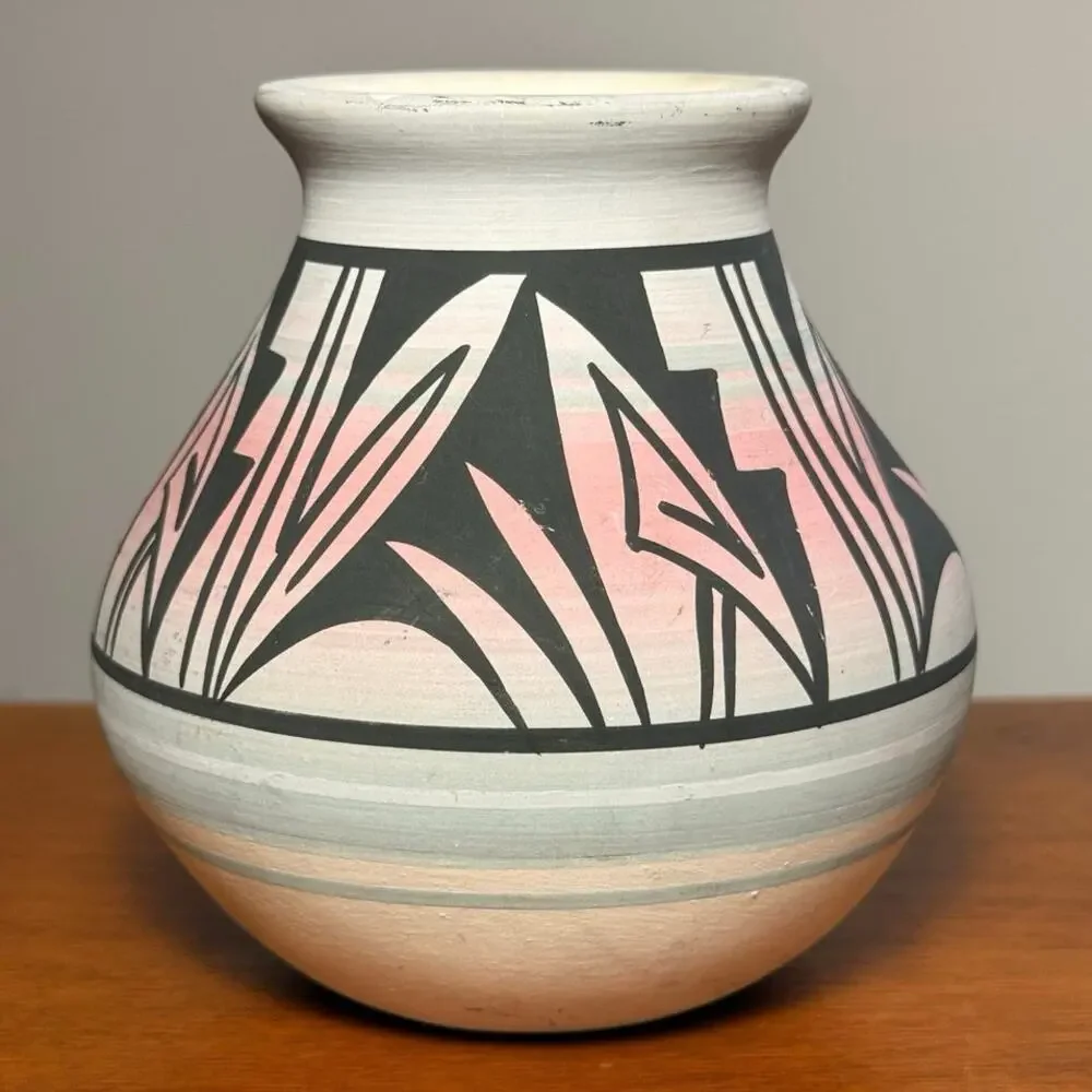 Vintage Mesa Verde Pottery Vase Signed Perfina Rockwell Navajo USA Pastel